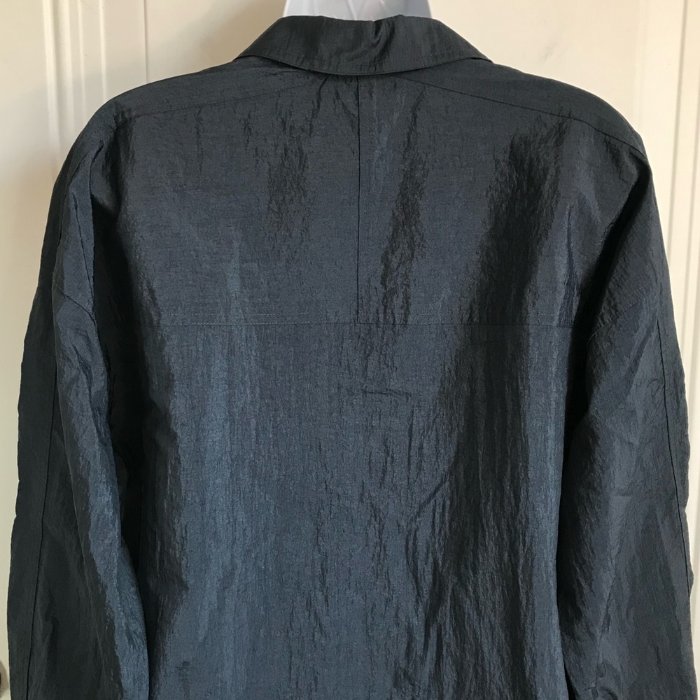 ATHLETA Women's XS Dark Rinse Lunar Sheen Blue Grey Nylon Snap Button Shirt NWOT - Picture 10 of 16